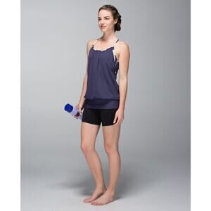 Lululemon No Limits Tank Cadet Blue / Steep Stripe Cadet Blue Horizontal Size 6